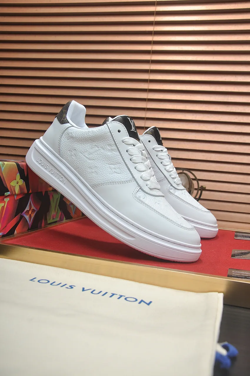 Men's shoes 💰540💶[LOUIS VUITTON] Original order price (water-dyed cowhide lining) new model 🍀LV Louis Vuitton * - top version of LV classic trendy shoes! Made of imported original cowhide, water-dyed cowhide lining, and original wear-resistant rubber outsole! High quality products! Code number 38-45 (45 is custom-made and cannot be returned or exchanged)